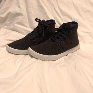 Allbirds Cocoa/Navy Tree Topper